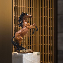 欧美轻奢大号仿真站立马树脂工艺品摆件展厅高级办公家居桌面装饰