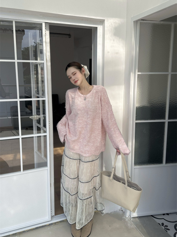 【实拍】松弛雾感羊毛早秋新款宽松休闲圆领毛衣慵懒风针织上衣女|undefined