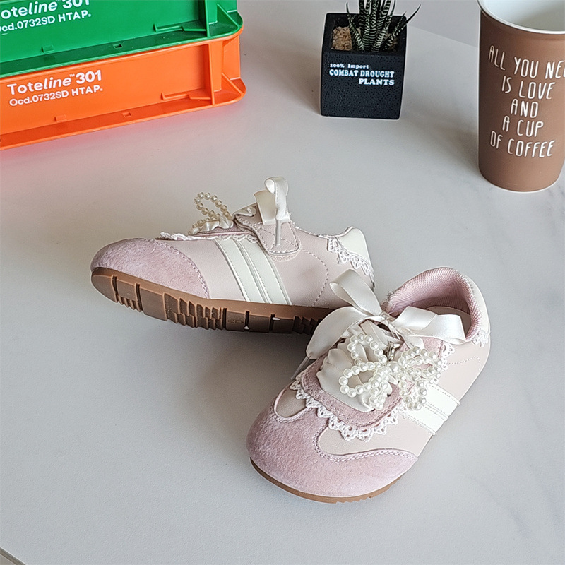 Scarpe sportive con perle e pizzo per neonate e bimbe_voghion.com