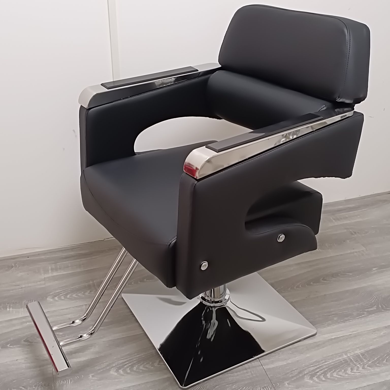 Fabricante silla de peluquería silla de afeitado elevación giratoria silla de rojo teñido silla de corte de pelo salón de peluquería mayorista