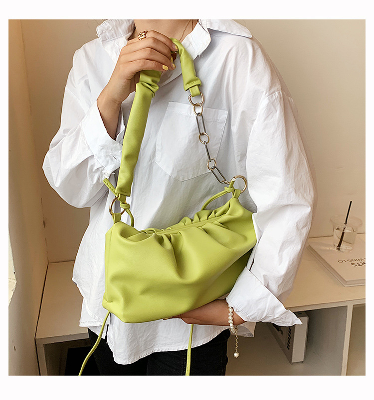 Western Style Pleated Chain Cloud Bag Female Summer 2021 New Fashion Simple Shoulder Underarm Bag Crossbody Dumpling Bag display picture 49