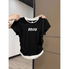 ���ı����ڰ�ײɫƴ������t��Ů�����������Ƹ���������������
