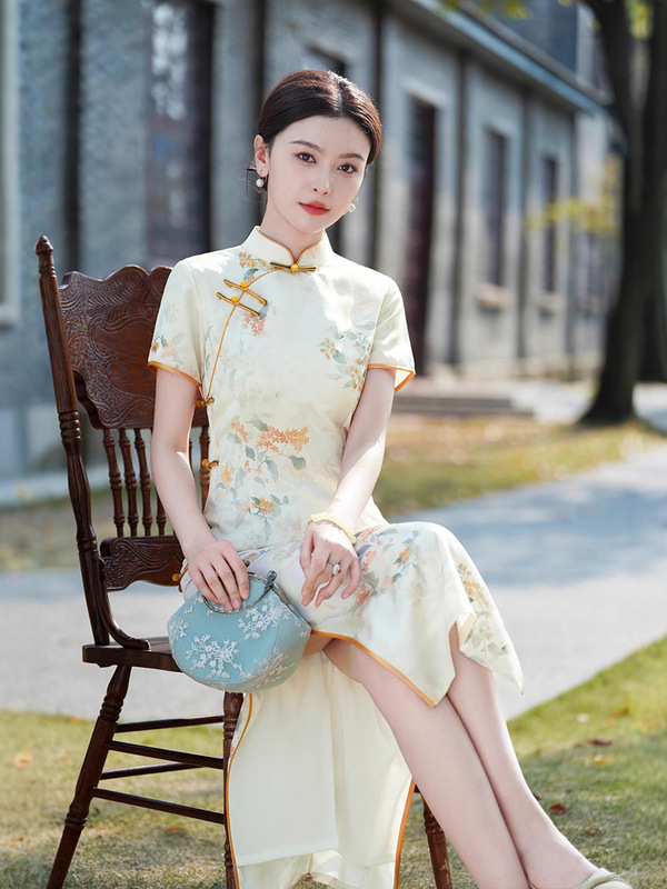 ママのスリムチャイナドレス若いスタイル新しい気質中国風の婦人服中華民国レトロ改良されたエレガントなチャイナドレスレディ|undefined