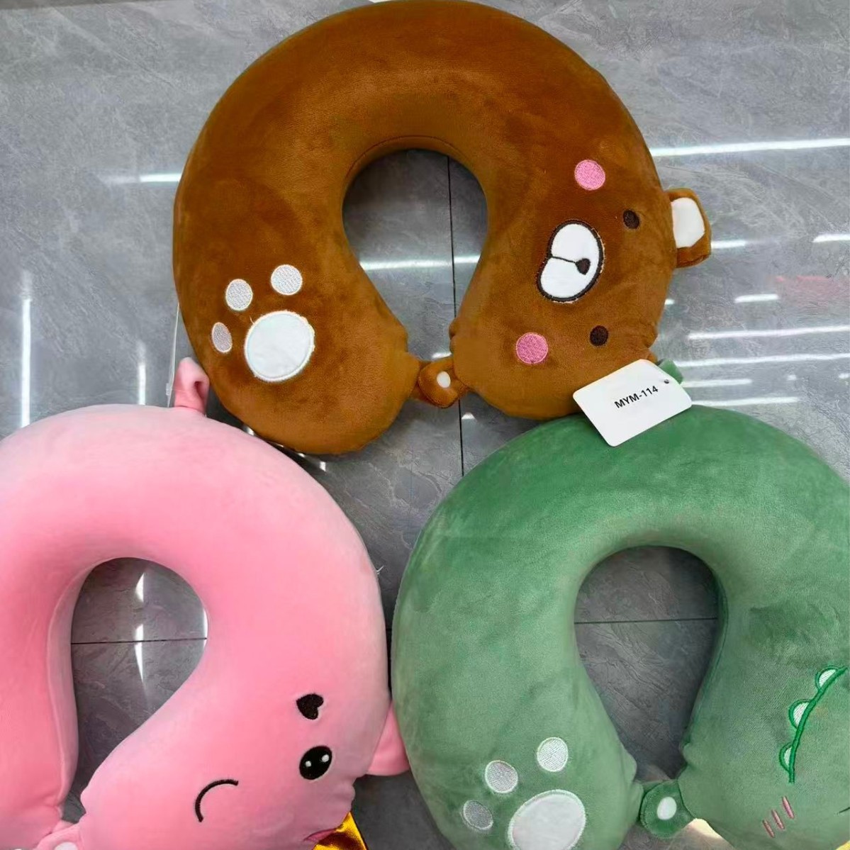 Almohada en forma de U al por mayor transfronteriza de algodón de memoria doble pico desmontable una variedad de almohada de siesta en avión almohada portátil de protección del cuello almohada