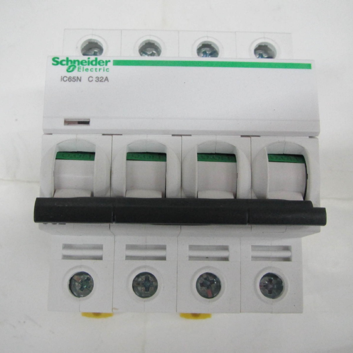 原装正品iC65N 4P C32A Schneider空气开关小型断路器