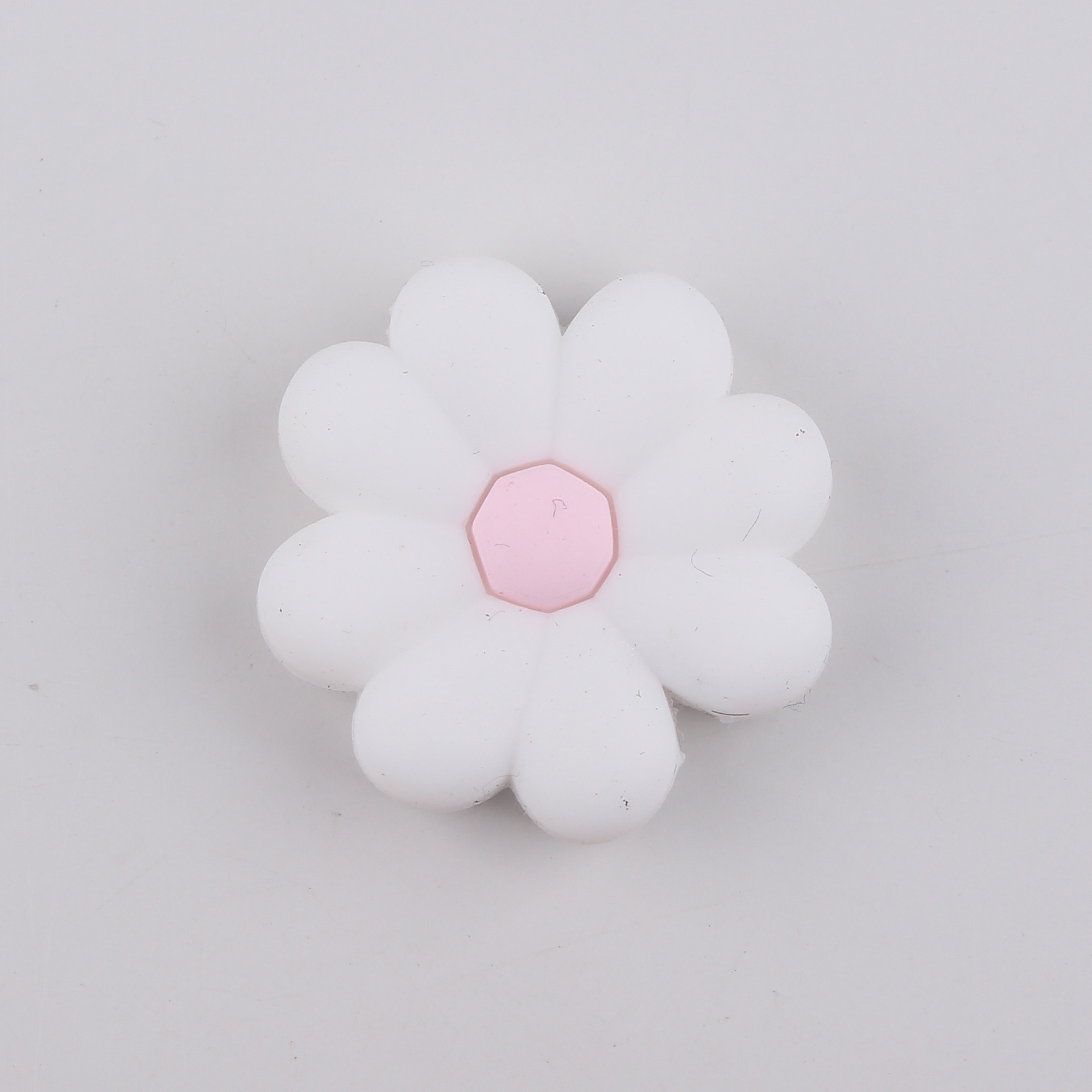 Venta caliente transfronteriza punto de silicona de grado alimenticio nuevo estilo pequeñas cuentas de margarita accesorios de joyería cuentas sueltas al por mayor