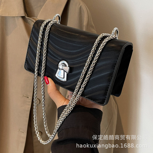Summer niche single shoulder small bag for women  new versatile ins small square bag fashion mini chain crossbody bag