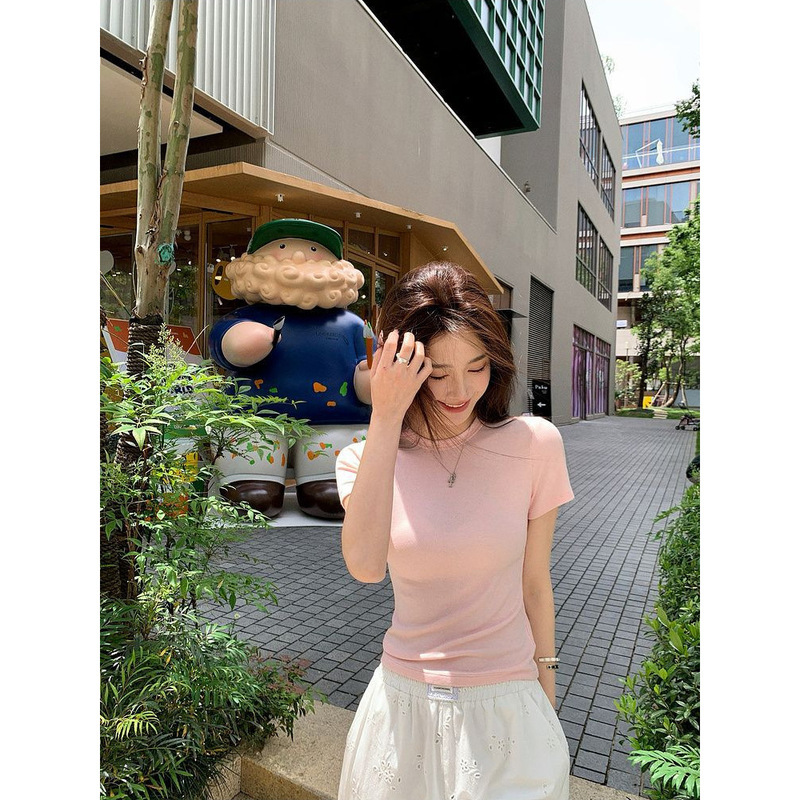 Pink Atmospheric Round-Neck Slim-Fit Short-Sleeve T-Shirt for Women, 2026 Summer New Style, Trendy Slimming Base Top T-Shirt Pink Atmospheric Round-Neck Slim-Fit Short-Sleeve T-Shirt for Women, 2026 Summer New Style, Trendy Slimming Base Top T-Shirt