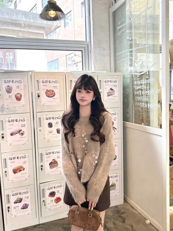 慵懒风重工亮片圆领长袖毛衣女2025秋季新款别致显瘦减龄chic上衣|undefined