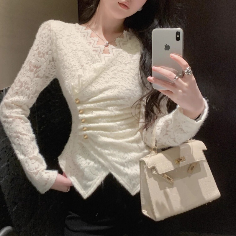 Chanel-Style Court-Style Brushed V-Neck Lace Base Shirt for Women, 2026 Autumn and Winter Inner Wear Pure Desire Top Blouse