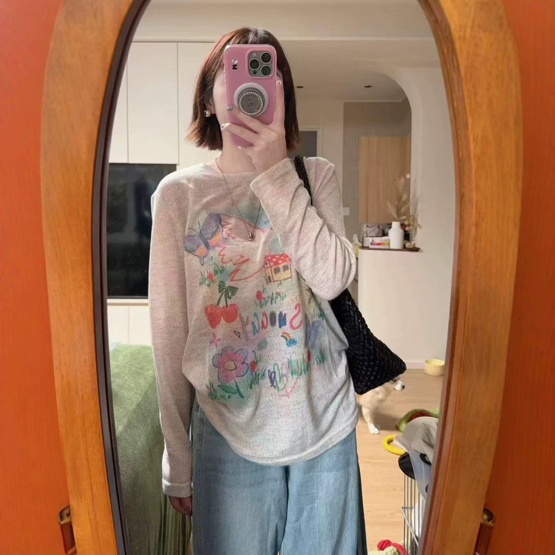 Korean-Style Graffiti Print Casual Long-Sleeve T-Shirt Blouse for Women, New Spring/Summer Loose and Lazy Style, Thin Round-Neck Top Korean-Style Graffiti Print Casual Long-Sleeve T-Shirt Blouse for Women, New Spring/Summer Loose and Lazy Style, Thin Round-Neck Top