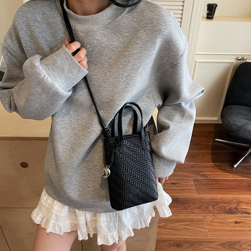 Bolso de teléfono móvil de moda coreana 2025 verano nuevo bolso de hombro tejido casual bolso de mensajero de todo fósforo para mujer