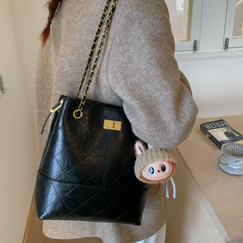 Bolsas de mujer transfronterizas, bolsas de hombro, bolsas de mano, bolsas de cadena de diamantes retro, bolsas de mochila.