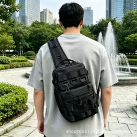 运动挎包;狗狗牵引;托特包