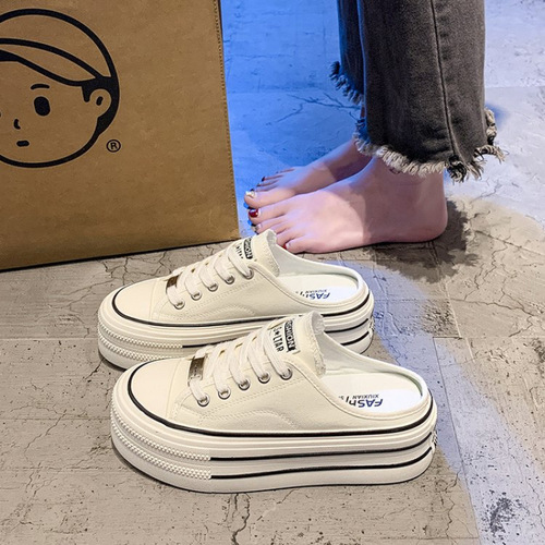 Thick-soled slip-on canvas half slippers for women, summer outdoor wear, white sneakers, casual low-top platform shoes