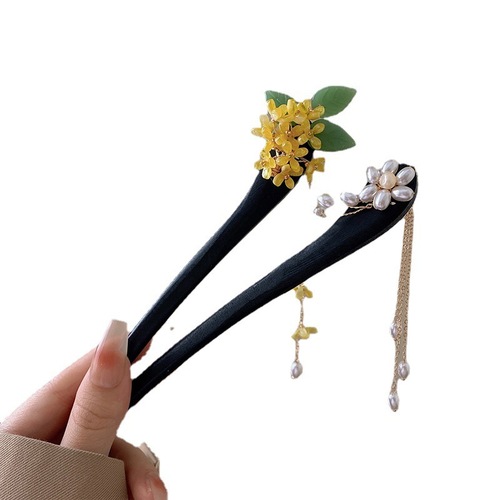 Antique wooden Dan tassel step shake hair female hanfu cheongsam balls head dish hair hair clasp hair accessories