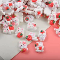 Оптовая сладкий мультфильм кролик Смола DIY Материал Моделирование клубника аксессуары для волос ручной работы крем клей чехол для телефона аксессуары