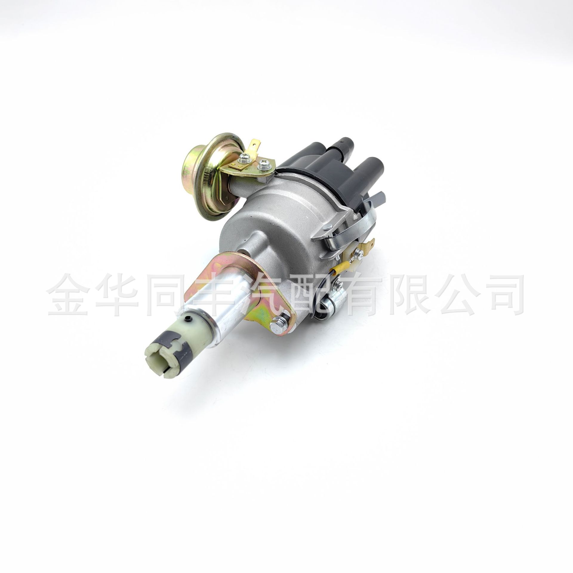 Cross-border applicable Nissan Nissan 720 Path 2.4L Z20 distributor 22100-J1710 *