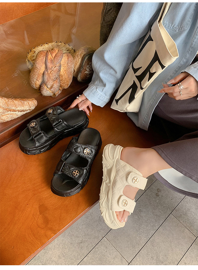 Sandal hở mũi nữ phong cách Xiaoxiang đế bánh xốp tăng chiều cao mùa hè 2025 — Màu đen, Màu trắng be chi tiết 3