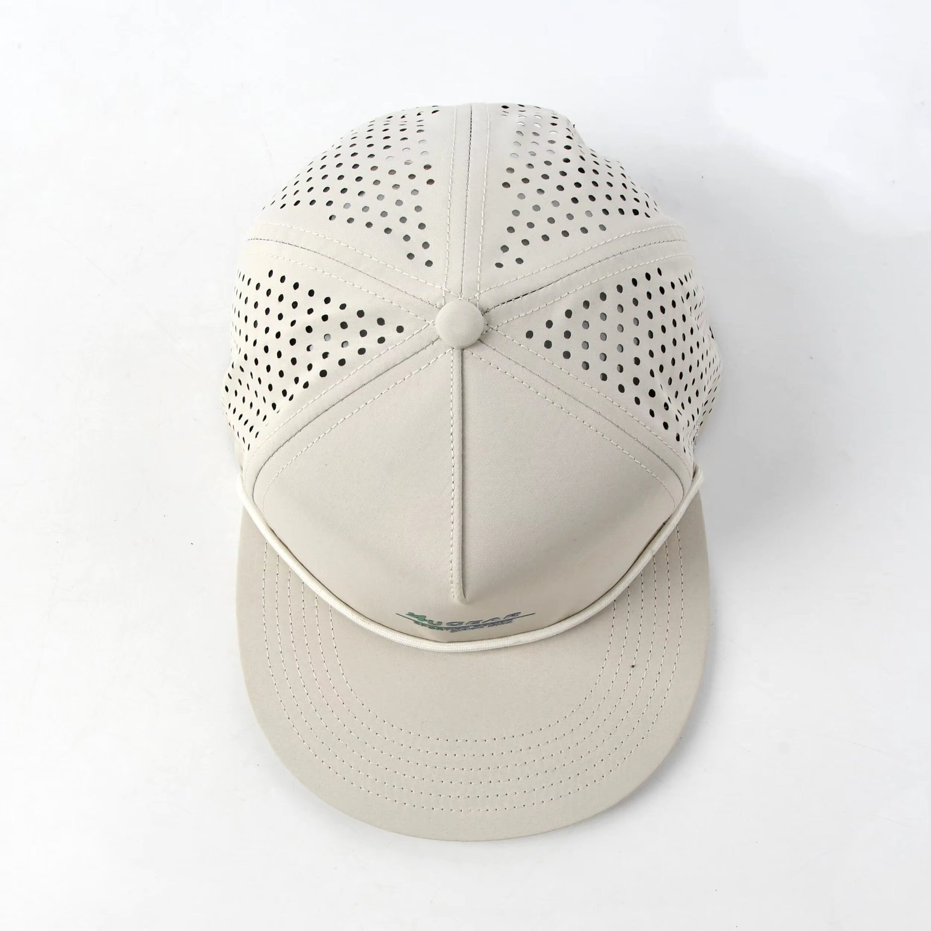 Nuevo sombrero de logotipo bordado 3D personalizado 2025 nuevos productos a principios de la primavera 5 páginas sombrero de cabeza grande superior sombrero de red transpirable personalizado