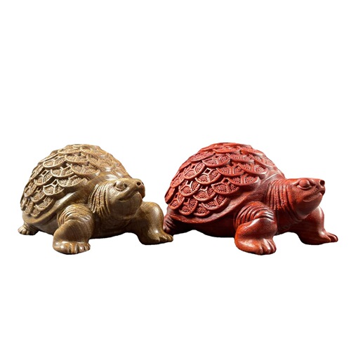 Rosewood carved money turtle ornaments wooden green sandalwood turtle men's toys toy car ornaments rich in the world