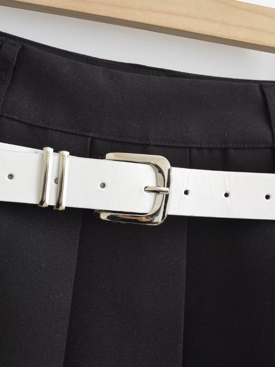 Falda plisada estilo colegial para mujer con cinturón antifugas_voghion.com