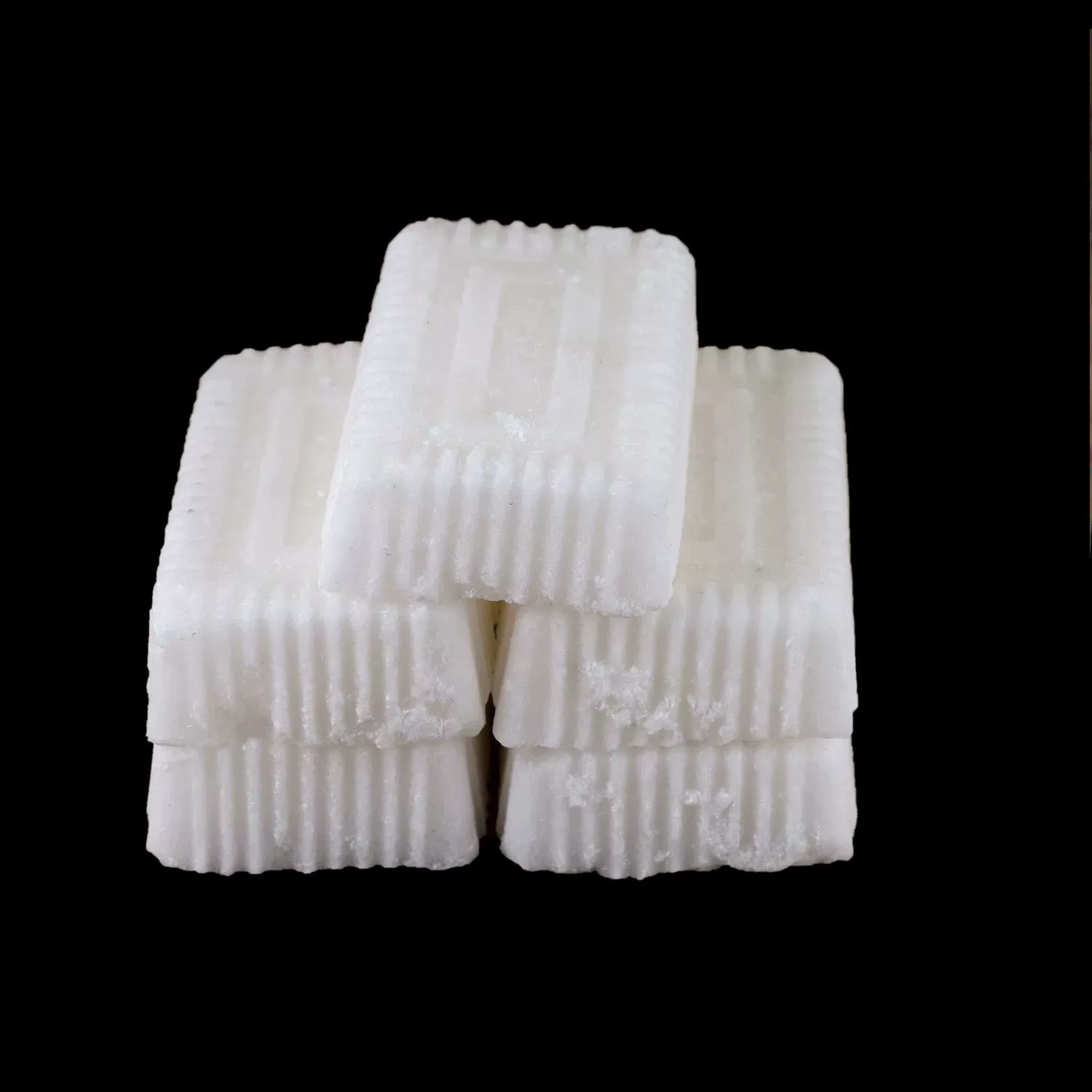 Моющие щелочные блоки для удаления пятен и удаления нефти и щелочи Домашнее масло удобно для кухни, чтобы очистить канализацию вытяжки