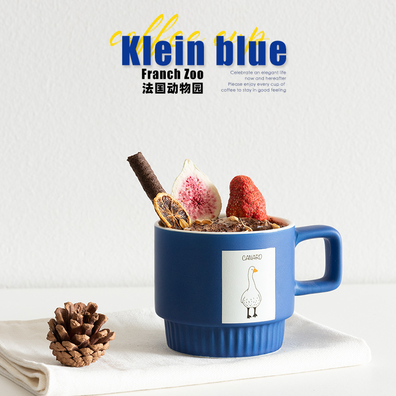 Klein blue French animal coffee cup ceramic cup Garland drinking cup breakfast cup tea cup cute high sense Klein blue French animal coffee cup ceramic cup Garland drinking cup breakfast cup tea cup cute high sense