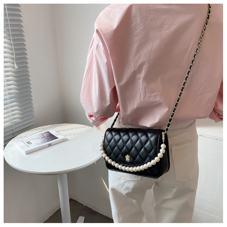 Fashion Pearl Chain Rhombus Embroidery Thread Messenger Small Square Bag Wholesale display picture 20