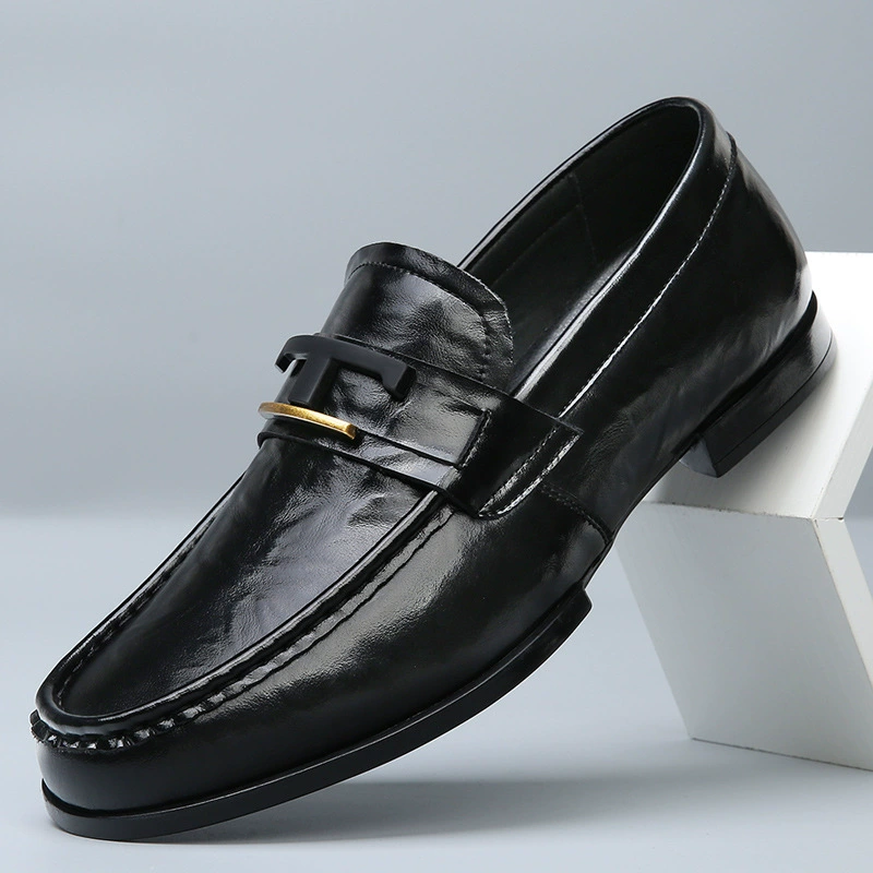 Мужские осенние дышащие лоферы 2025 года, новые мокасины из натуральной кожи, британский стиль, деловые и повседневные кожаные туфли.
