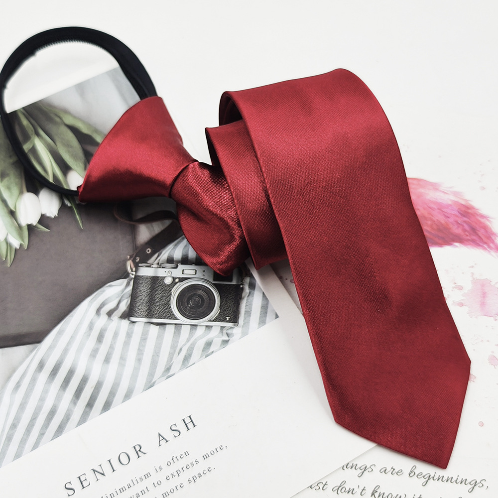 Fabricante spot color sólido corbata negra para hombre archivo de satén brillante 5cm versión coreana ultra estrecha de cremallera fácil de tirar sin estilo