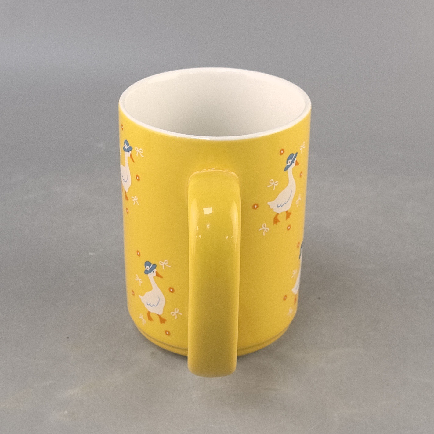 Creativo en línea encantador pato taza de cerámica ins viento alto valor familiar taza de agua de negocio regalo personal acompañante