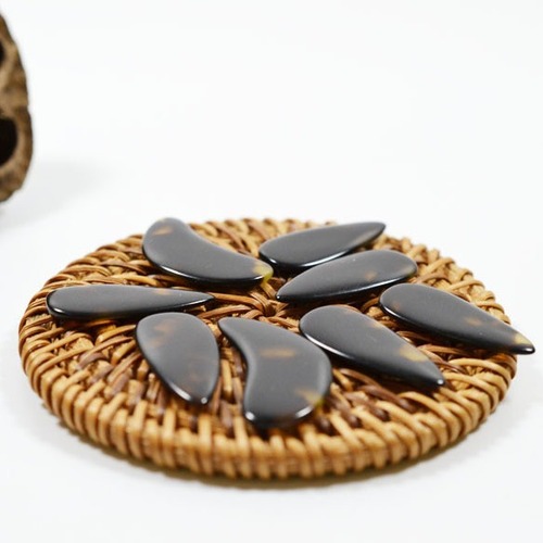 Manufacturers wholesale production of guzheng nails, imitation natural color finger shake artifacts, guzheng nails for adults and children