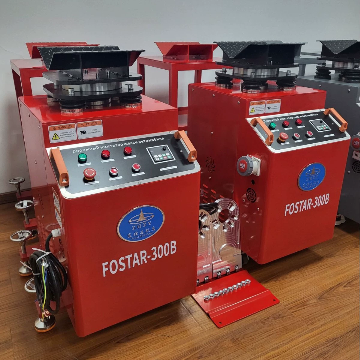 Русская серия Zhuya для трансграничной электронной коммерции: автомобильный симулятор шума шасси, тест на вибрацию и шумоизоляцию