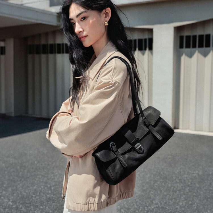 Genuine Vegetable-Tanned Calfskin Baguette Bag for Women, Genuine Leather Handbag, Shoulder Bag, Underarm Bag, Vintage Work Commute Bag Genuine Vegetable-Tanned Calfskin Baguette Bag for Women, Genuine Leather Handbag, Shoulder Bag, Underarm Bag, Vintage Work Commute Bag