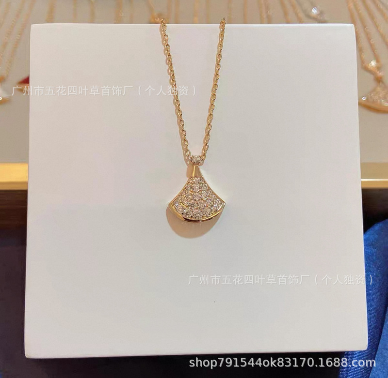 925纯银高版本小裙子项链厚镀18K金白贝母红玉髓扇形扇子吊坠精工|undefined