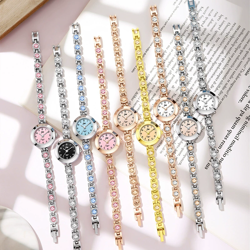 Sophisticated fashionable bracelet, small quartz watch, light luxury style