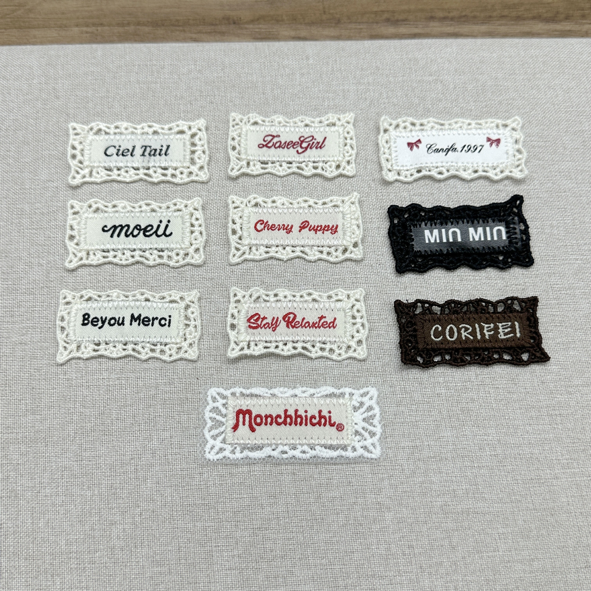 2025 Autumn New Style English Woven Label Lace-Edged Embroidered Patch Clothing Accessories DIY Accessories Shoes Hats Bags