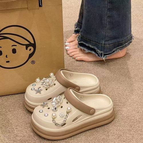 2025 Fun World Cartoon Hole Shoes Cute Non-Slip Slippers