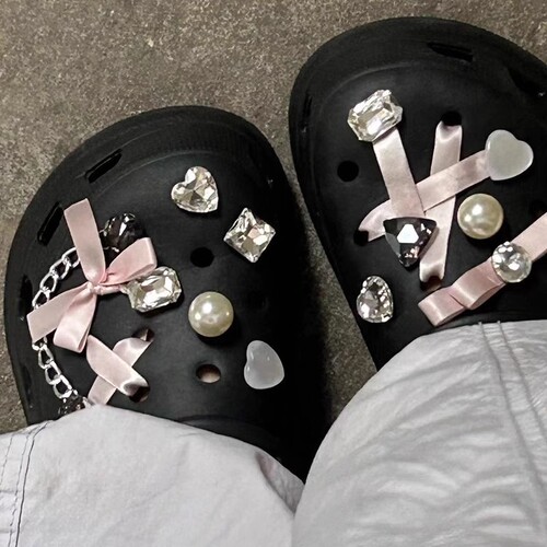 Hole shoe accessories shoe flowers cross shoe clips DIY decorative drill accessories shoe accessories detachable set wholesale