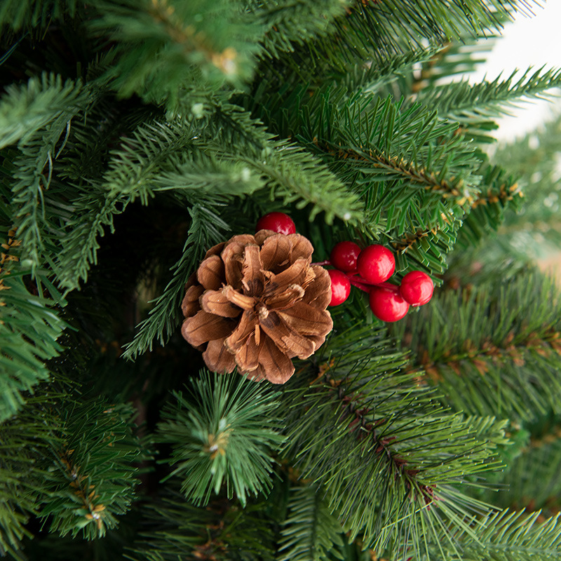 Hong Kong Heng verde PVC / PE mezcla árbol de Navidad cifrado amarillo núcleo de fruta roja pinos árbol de simulación decoración de Navidad