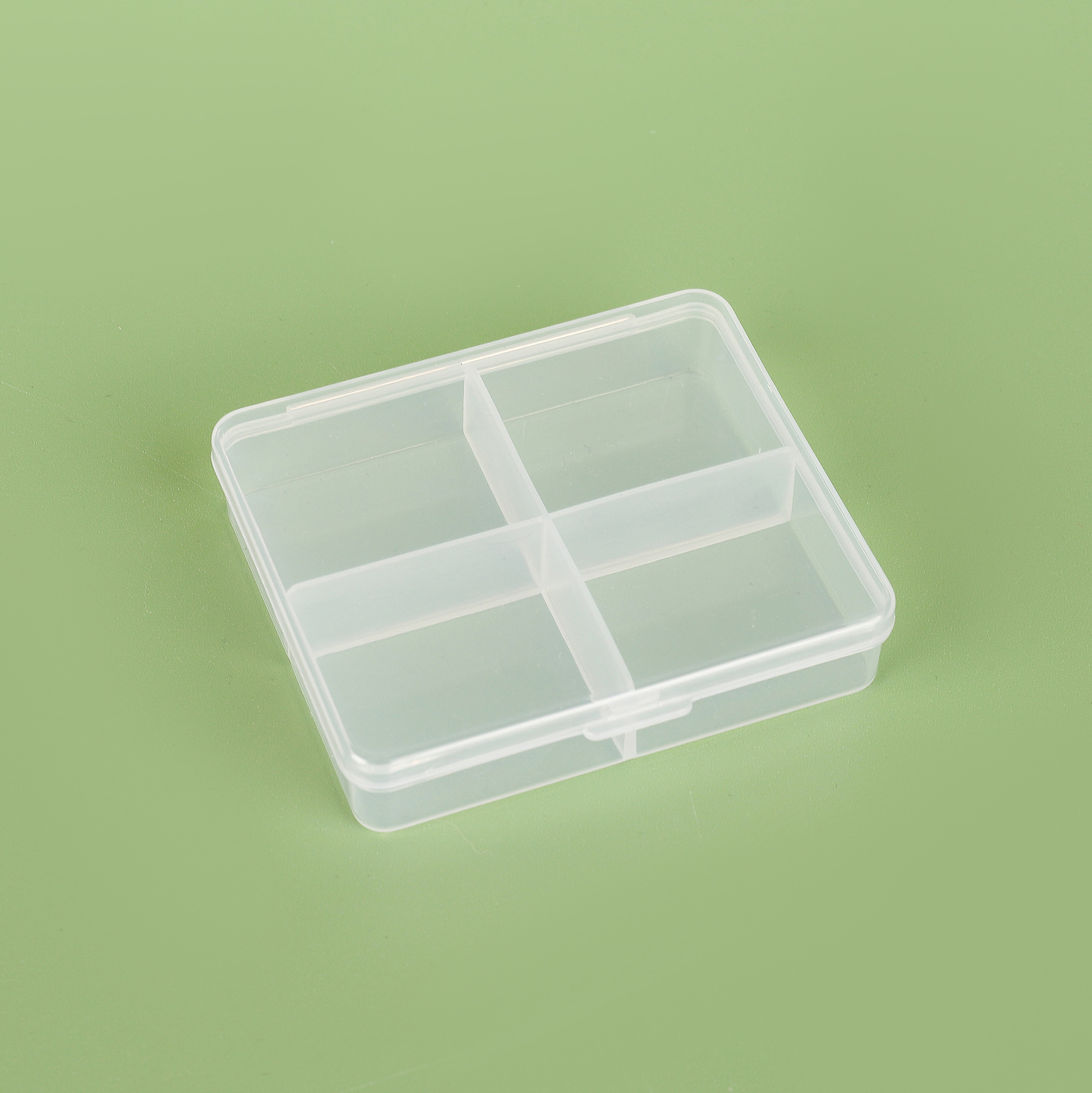 透明PP小号4格首饰品盒鱼钩零件盒药盒4格回形针线盒配件包装收纳