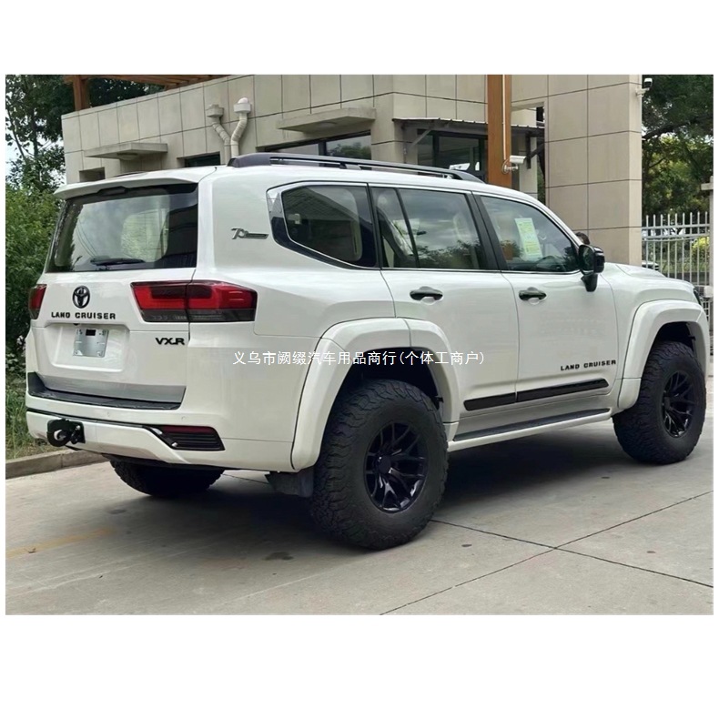 Land Cruiser LC300 modified with Black Diamond wide-body wheel arches, mid-wing spoiler, LC300 front bumper, wide-body grille