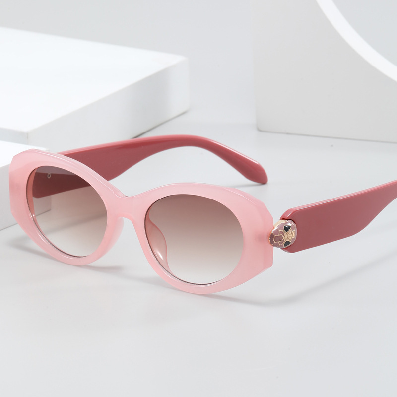 Cross-Border New High-End Oval Sunglasses Fashion Street Photography Shell Anti-Uv Sunglasses Manufacturer Wholesale 2025 Cross-Border New High-End Oval Sunglasses Fashion Street Photography Shell Anti-Uv Sunglasses Manufacturer Wholesale 2025
