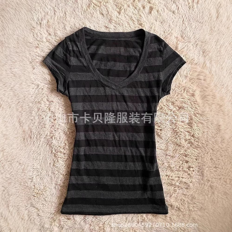 Light Mature Style Dark Gray Striped V-Neck Short-Sleeve T-Shirt, Slim Fit, Waist-Cinching, Versatile Top for Work and Dates