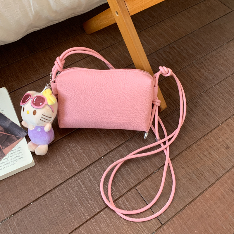 Bolsos de diseño simple de textura para mujeres 2026 nuevo bolso de hombro de moda popular bolso de transporte diario image 1