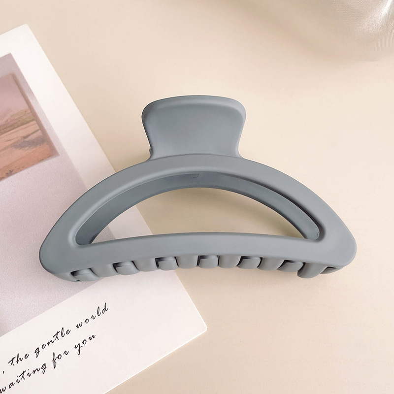 Clip de semicírculo a juego de color esmerilado hembra horquilla grande de plástico Sentido de alta calidad Cabeza trasera clip de tiburón tocado accesorios para el cabello