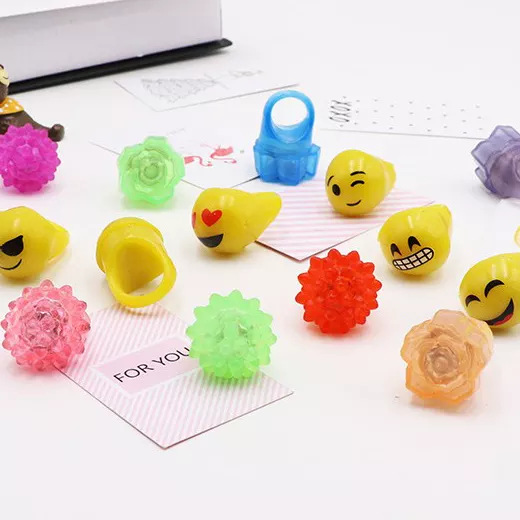 Expresión mixta anillo luminoso de goma suave LED flash anillo de luz luminosa cara sonriente expresión anillo de goma suave TPR