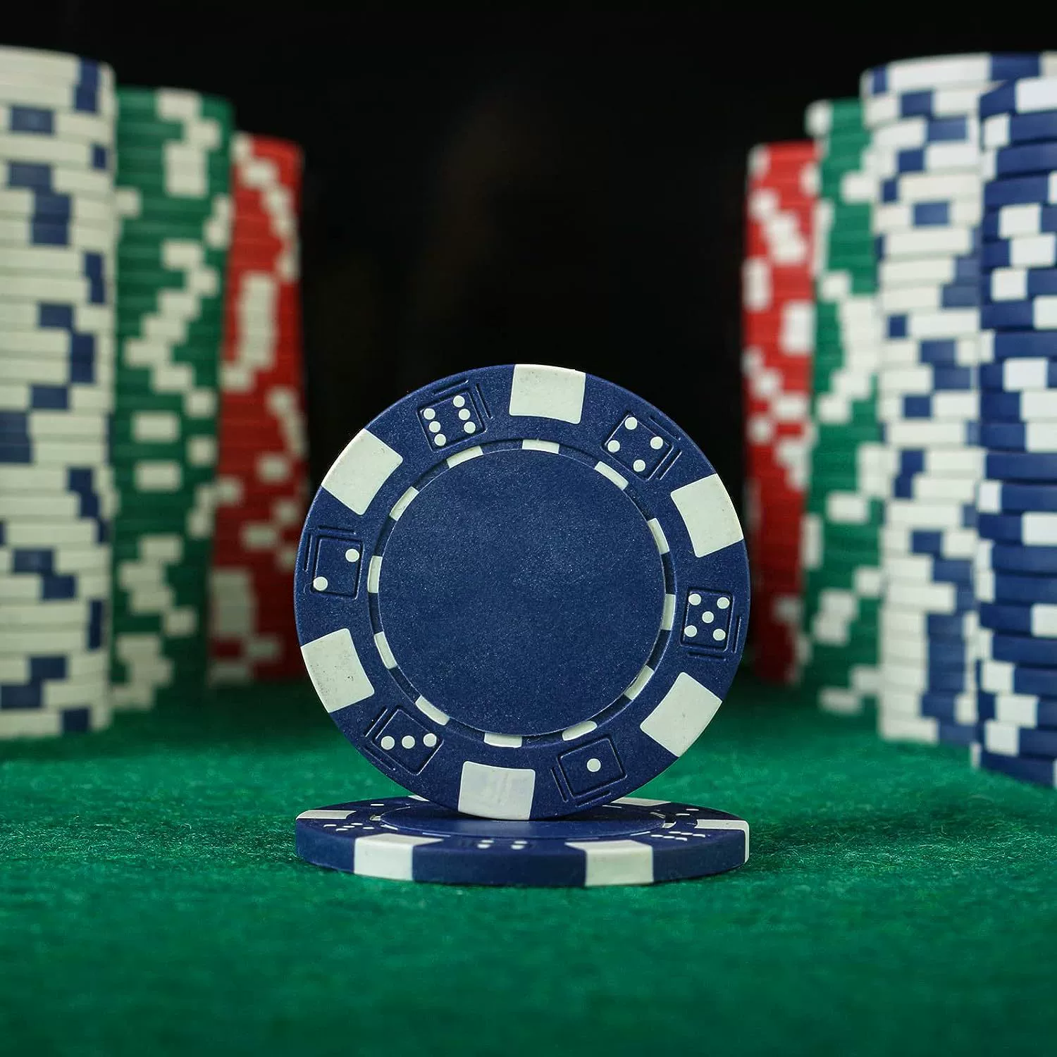 Набор фишек покера Texas Hold'em, алюминиевая коробка, чипы и кости, опции 25–500 шт