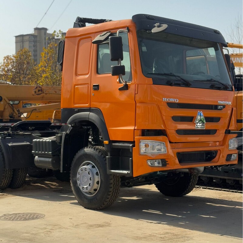 Exported to Africa, Eight-Wheel Howo Tractor Head, Double-Bridge Semi-Trailer Head, 375 Horsepower Freight Truck Head